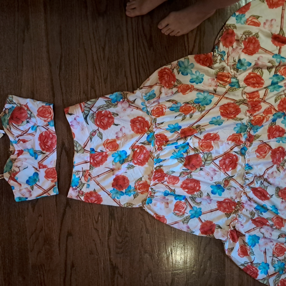 Floral Two-Piece Set with Red and Blue Flowers